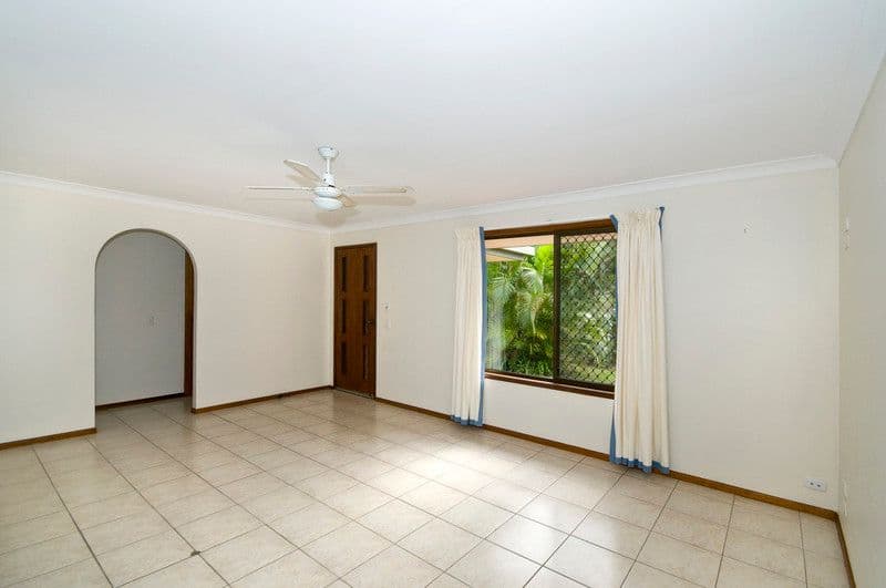 37 Aethalia Street, CURRUMBIN WATERS QLD 4223, Currumbin Waters - Thumbnail 8