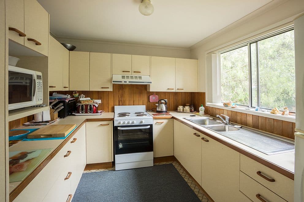 6 Cameron Street, Lake Conjola NSW 2539, Lake Conjola - Thumbnail 3