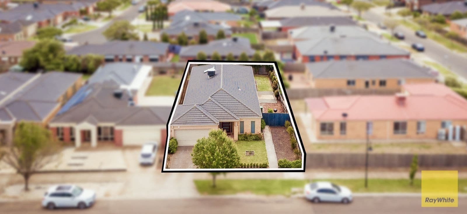 4 Bridlepath Drive, Truganina VIC 3029, Truganina - Thumbnail 2