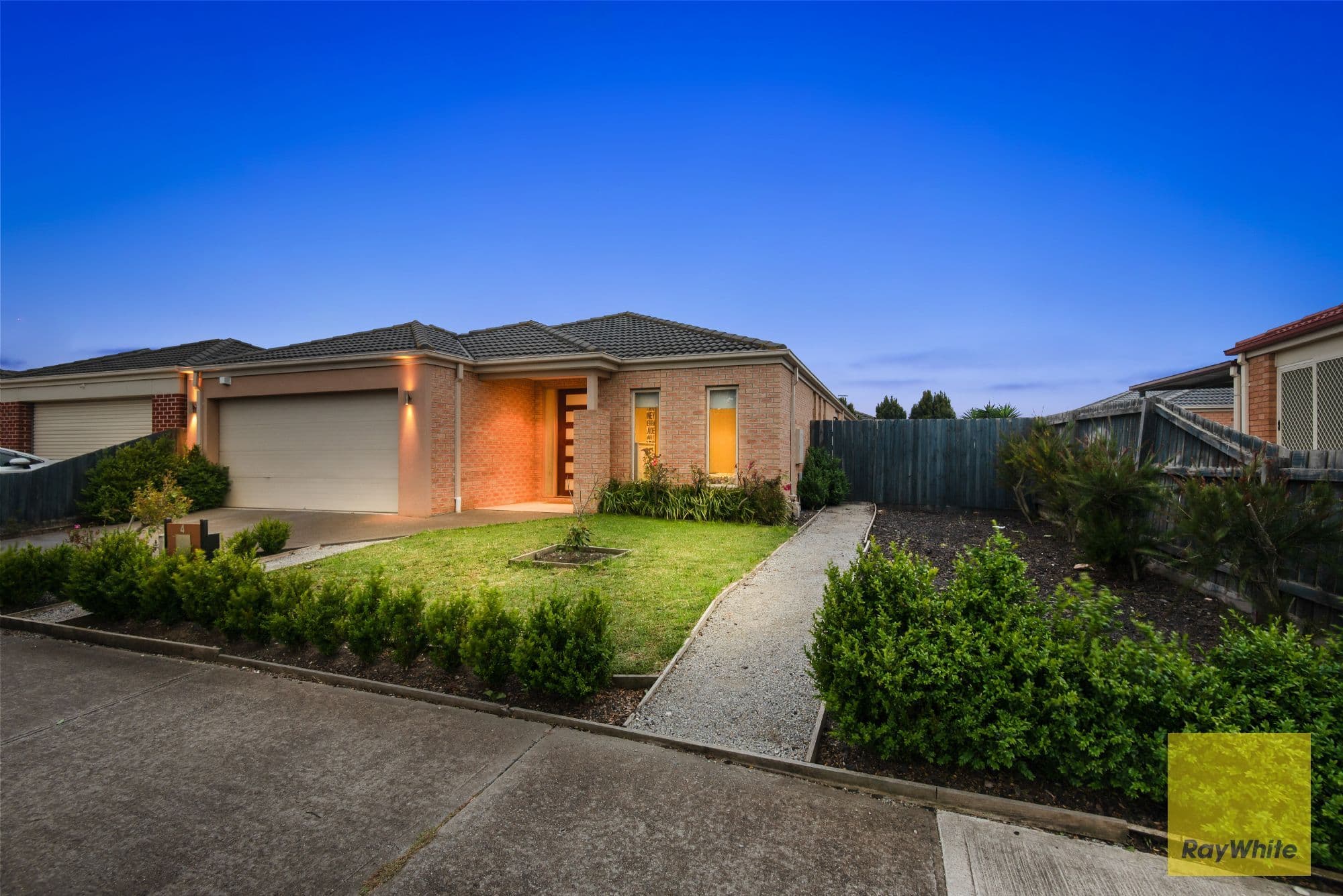 4 Bridlepath Drive, Truganina VIC 3029, Truganina - Thumbnail 4
