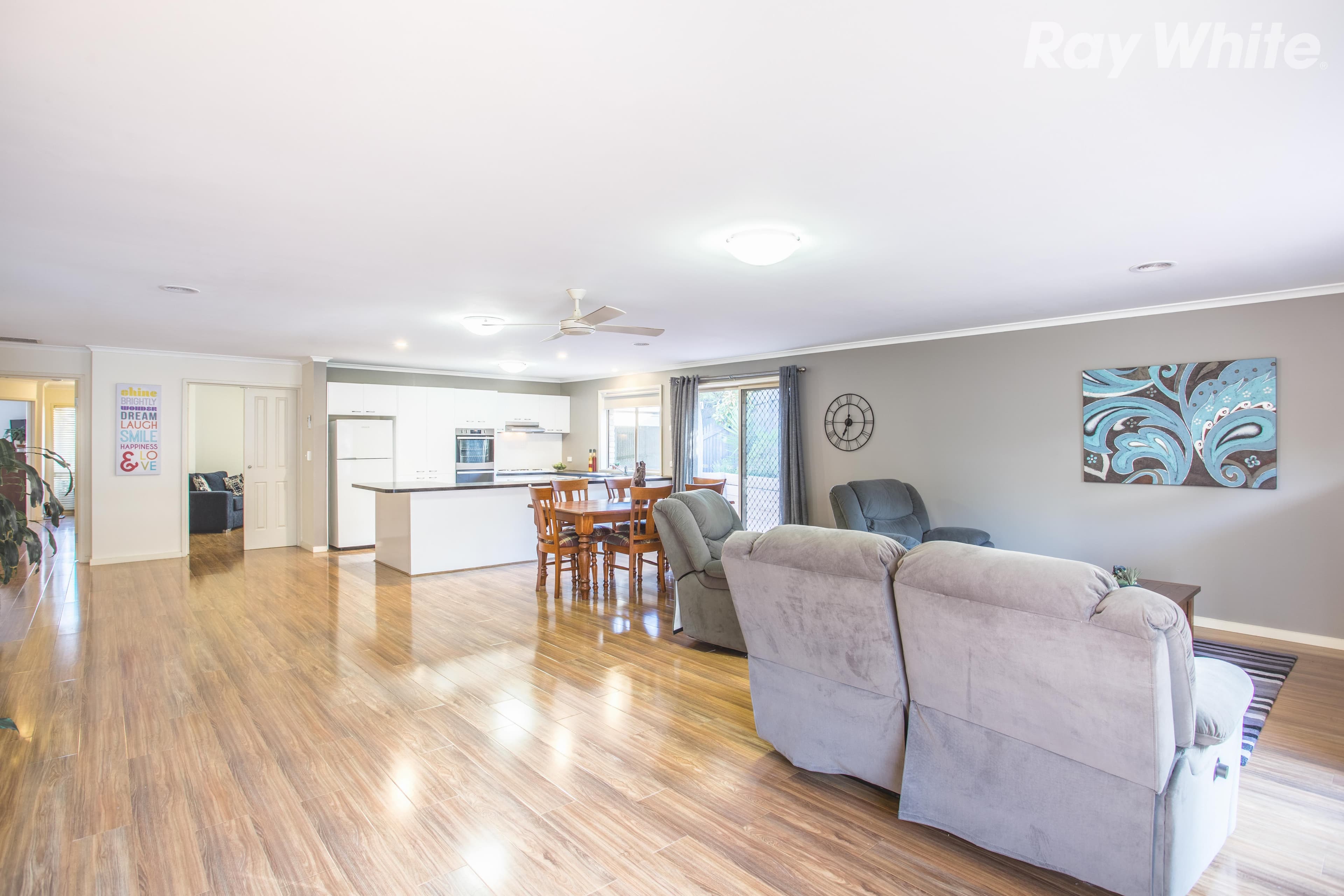 19 Jolly Terrace, South Morang VIC 3752, South Morang - Thumbnail 2