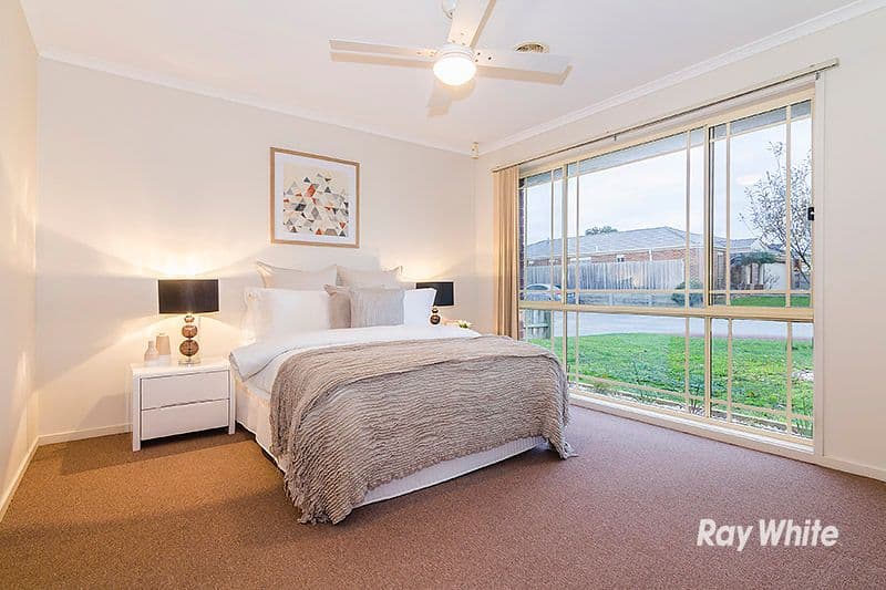 7 Taplan Crescent, Cranbourne West VIC 3977, Cranbourne West - Thumbnail 5