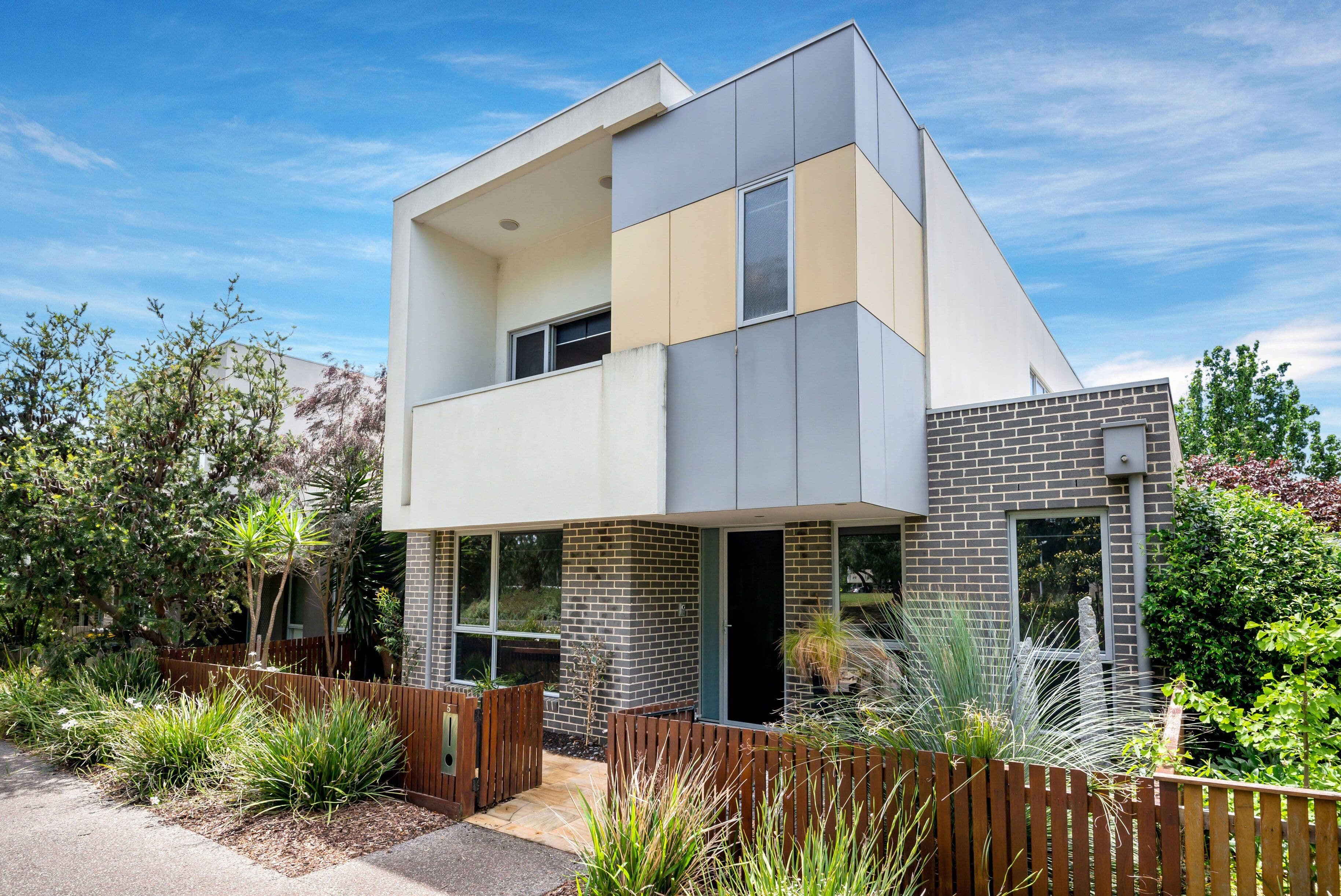 5 Varsity Walk, Bundoora VIC 3083, Bundoora - Thumbnail 2