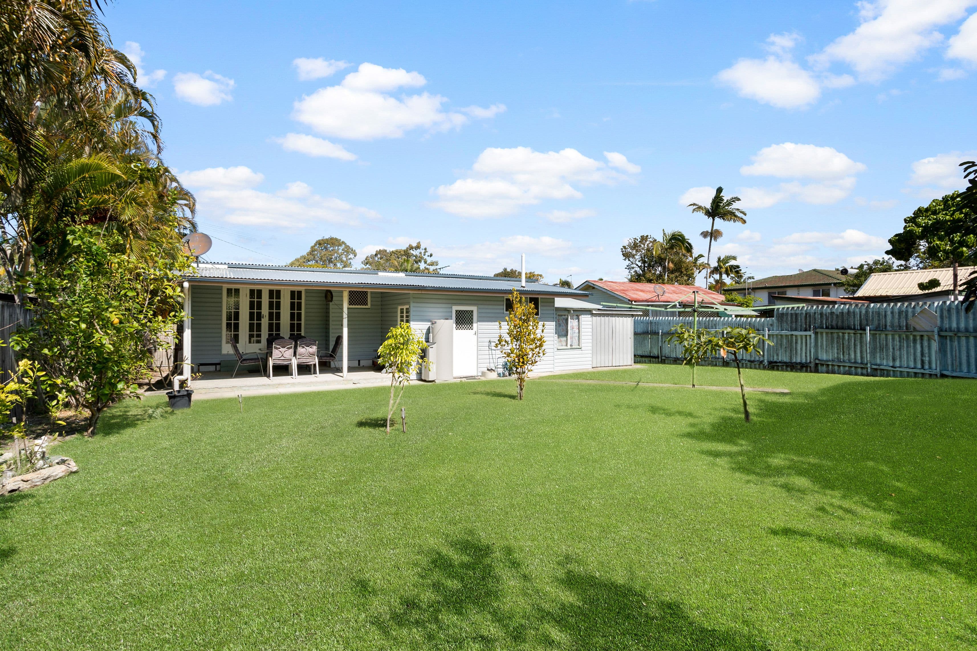 11 Lawnhill Avenue, Deception Bay QLD 4508, Deception Bay - Thumbnail 2