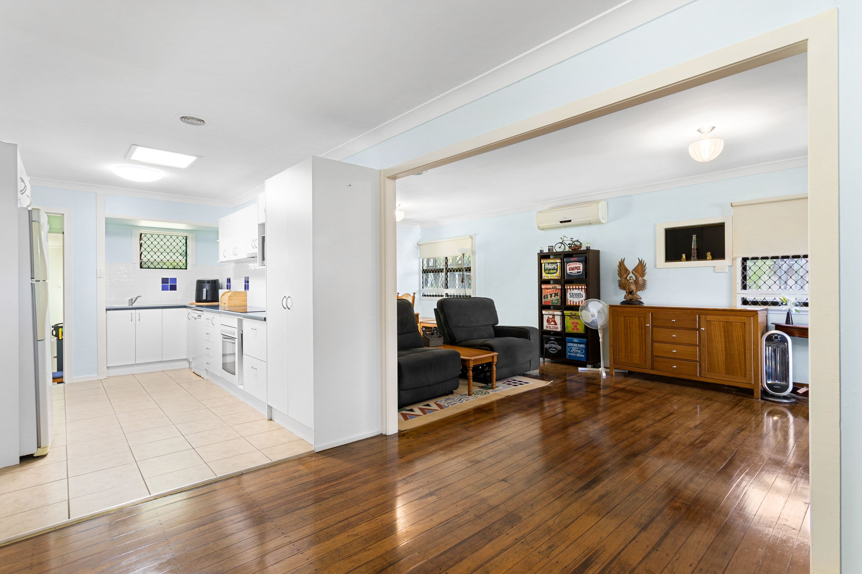 11 Lawnhill Avenue, Deception Bay QLD 4508, Deception Bay - Thumbnail 4