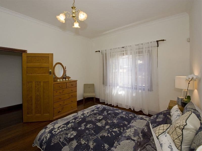 20 Chilton Street, Moura, QLD, 4718, Moura - Thumbnail 4