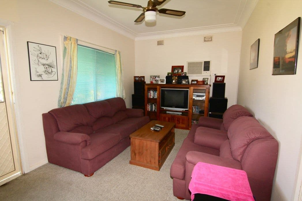 12 Mundoora Avenue, YATTALUNGA NSW 2251, Yattalunga - Thumbnail 2