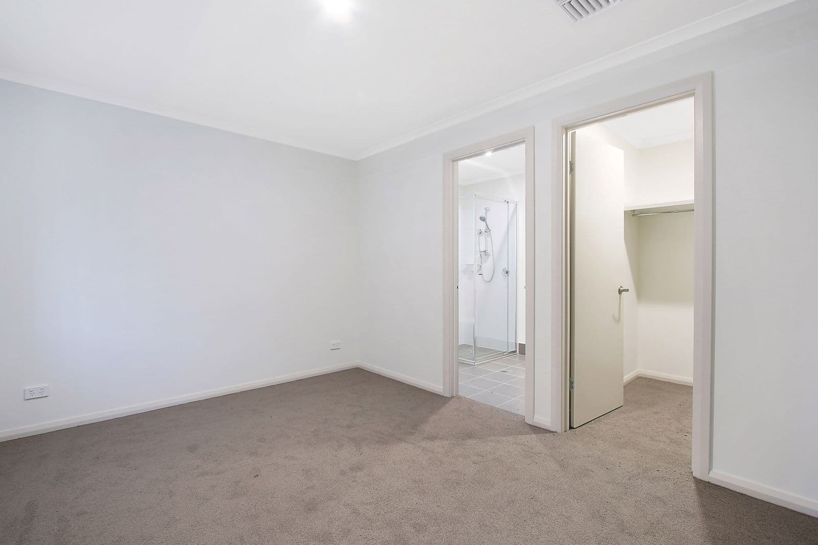 8 Weissel Court, Thurgoona NSW 2640, Thurgoona - Thumbnail 5