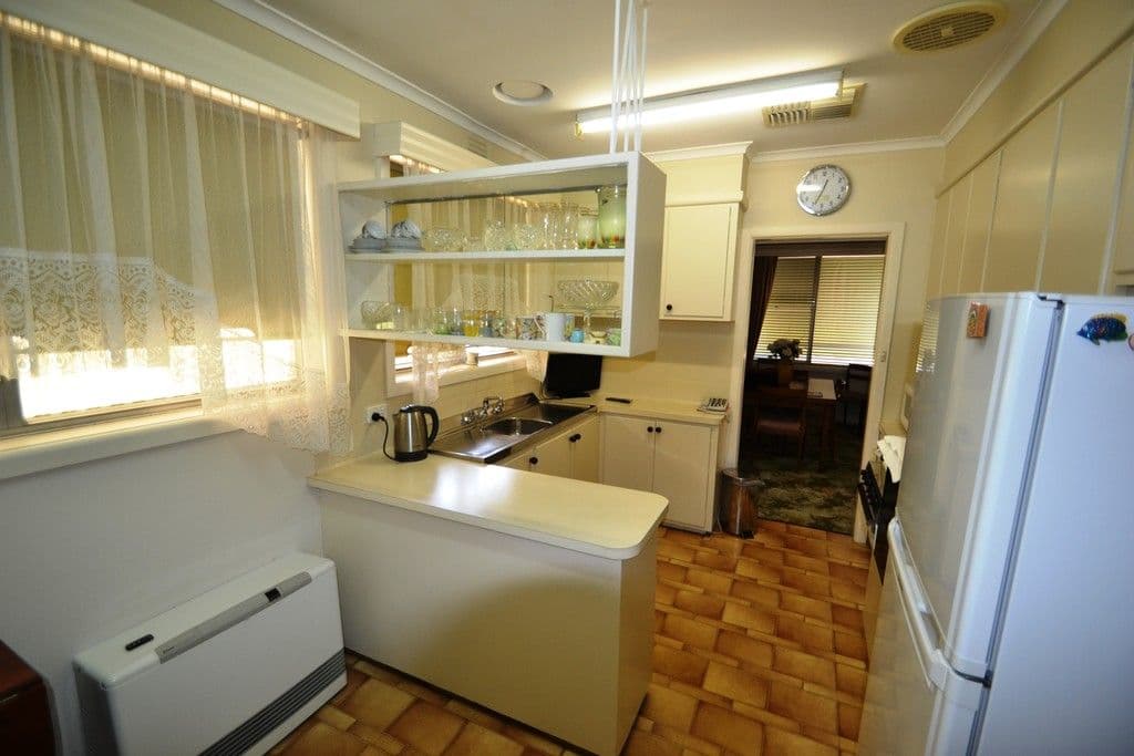 9 Loach Street, Seymour VIC 3660, Seymour - Thumbnail 2