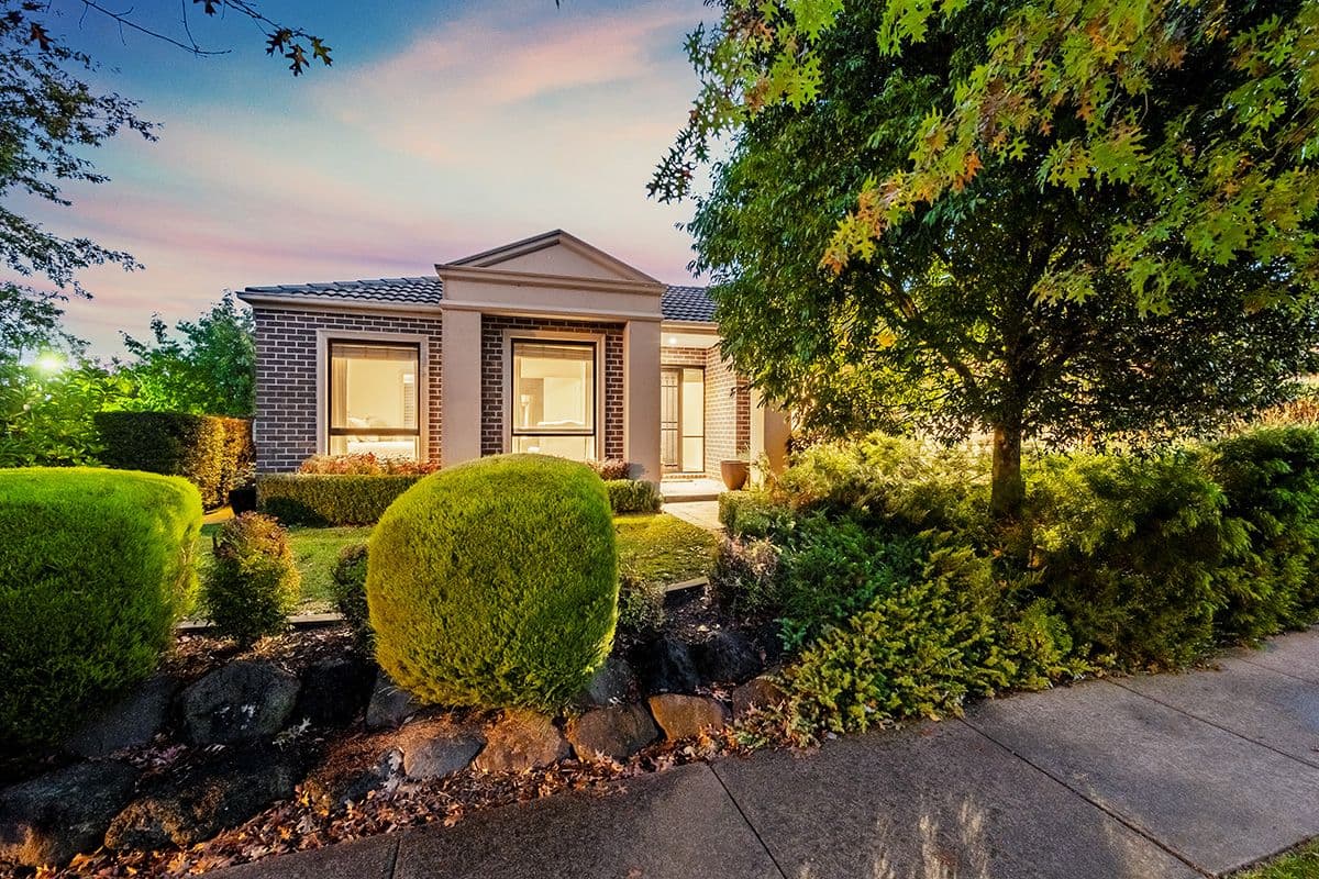54 Inglis Road, Berwick VIC 3806, Berwick - Thumbnail 2