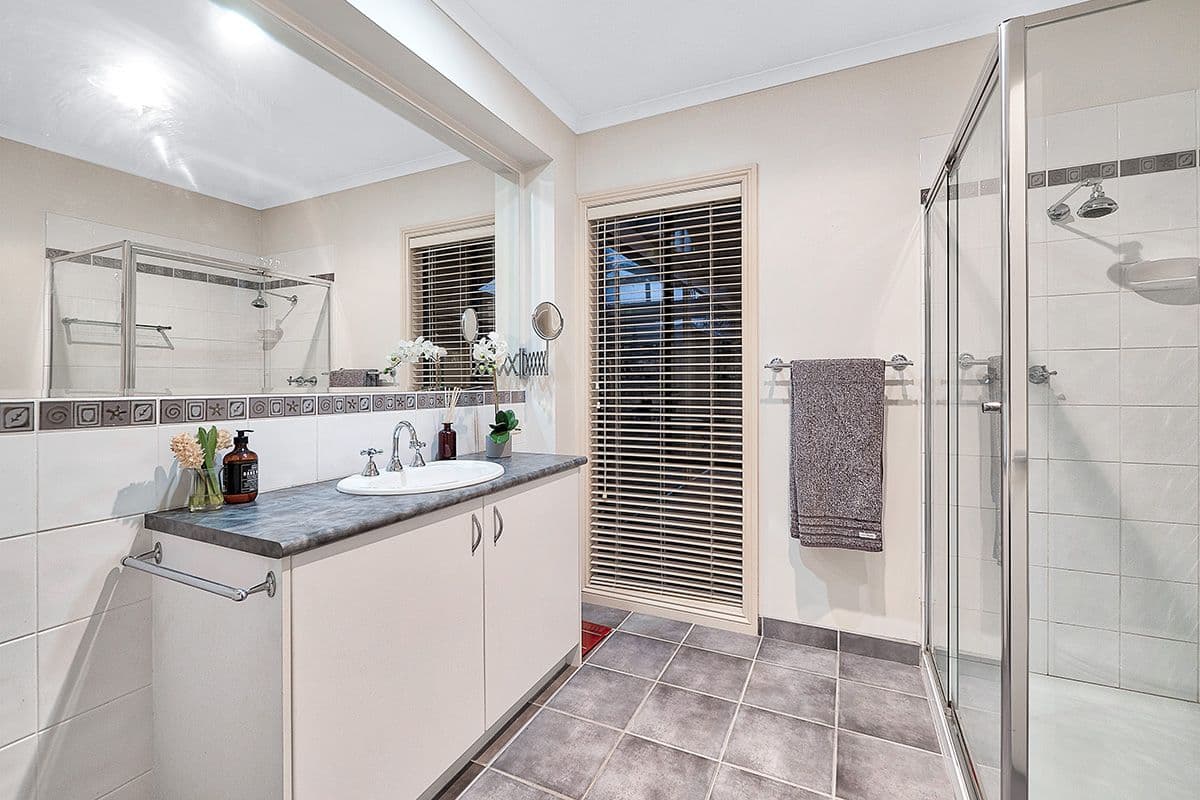 54 Inglis Road, Berwick VIC 3806, Berwick - Thumbnail 4