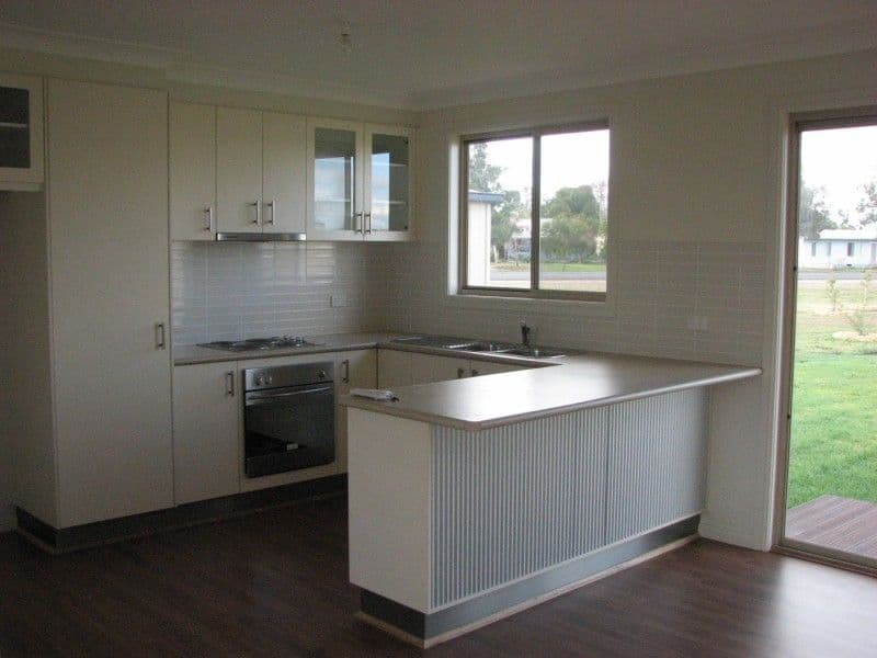 105 York Street, FORBES NSW 2871, Forbes - Thumbnail 2