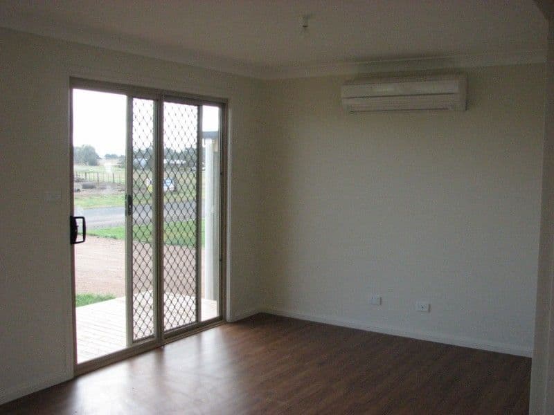 105 York Street, FORBES NSW 2871, Forbes - Thumbnail 4