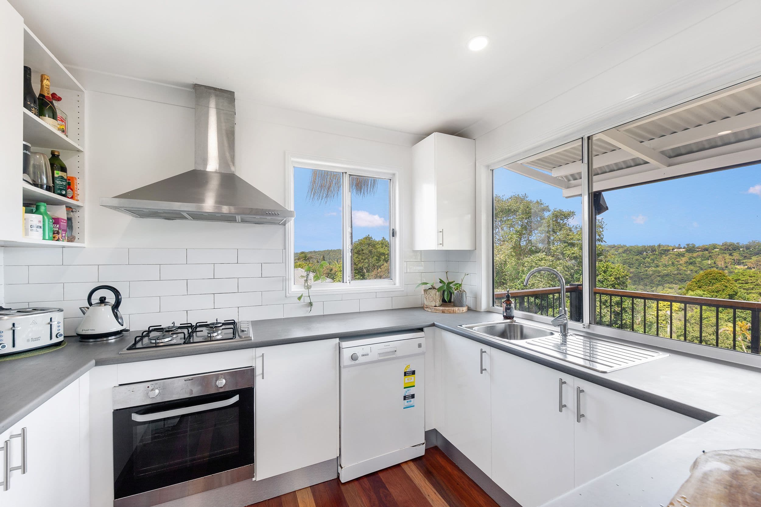 5 Justin Avenue, Tamborine Mountain QLD 4272, Tamborine Mountain - Thumbnail 6