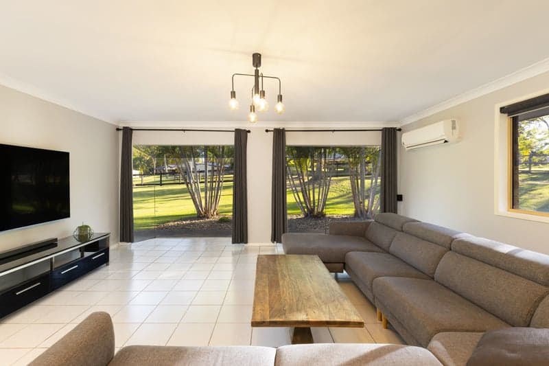 23-27 Conway Court, Munruben - Thumbnail 3