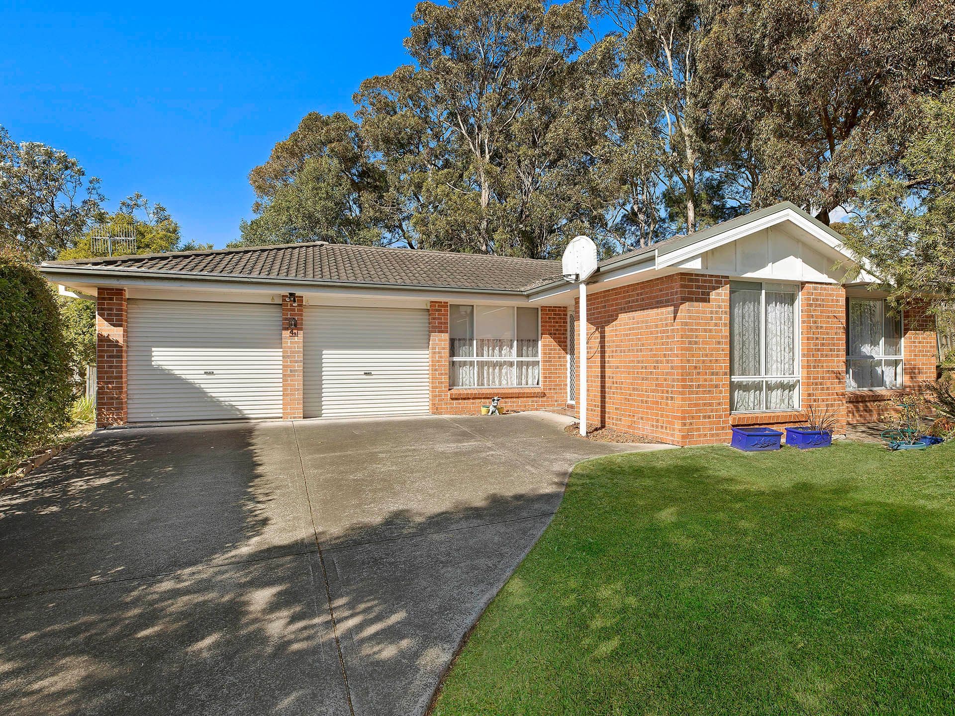 4 Shannon Parade, Berkeley Vale - Image 1