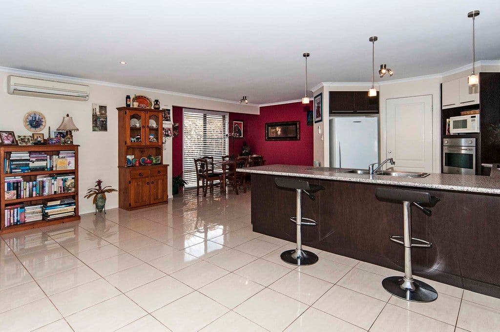 7 Manooka Crescent, HIGHFIELDS QLD 4352, Highfields - Thumbnail 5