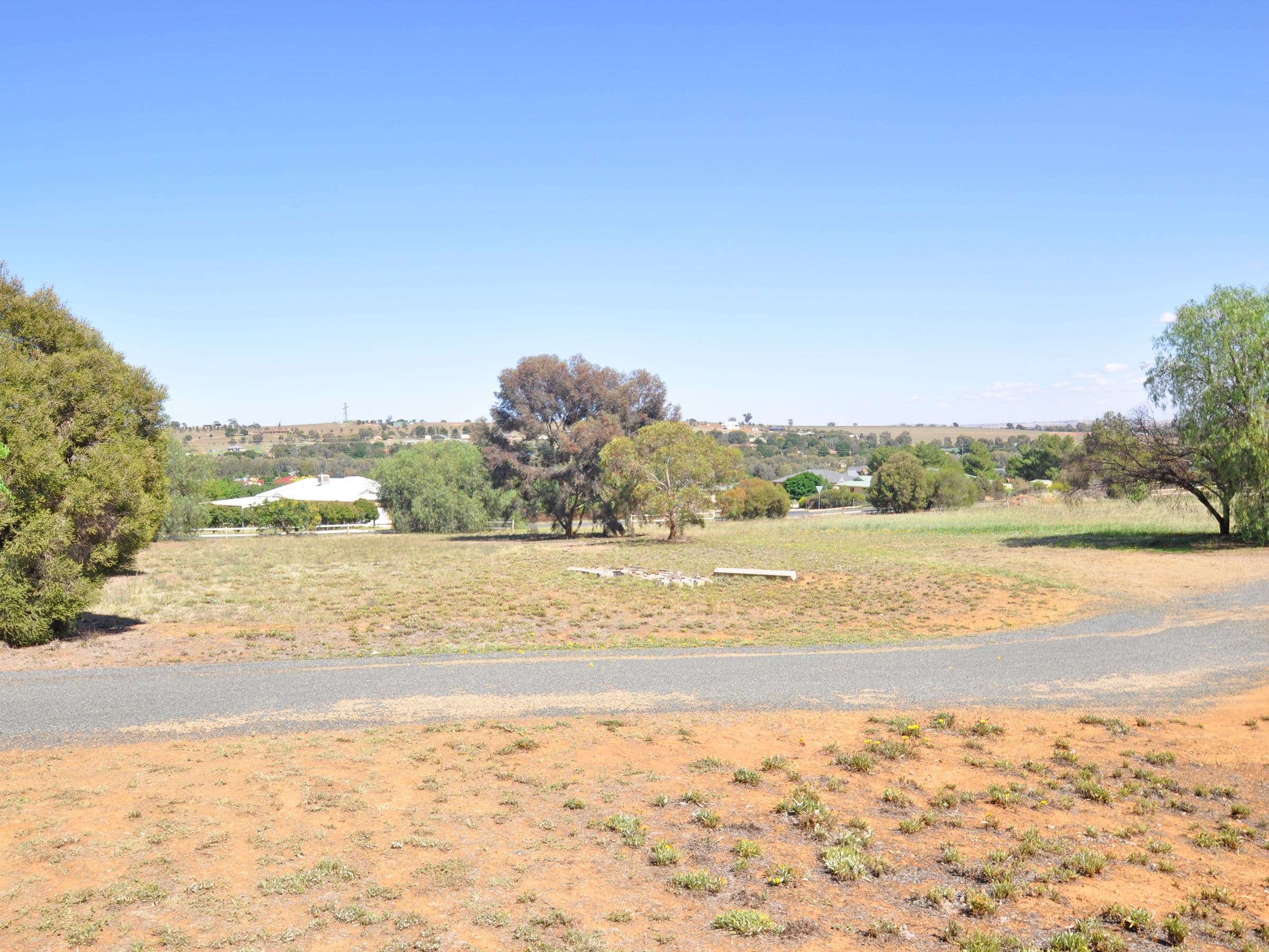 49 Pretoria Avenue, Junee NSW 2663, Junee - Thumbnail 2
