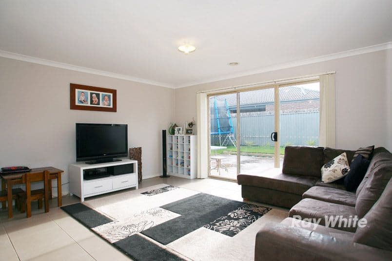59 Broad Oak Drive, CRANBOURNE VIC 3977, Cranbourne East - Thumbnail 2