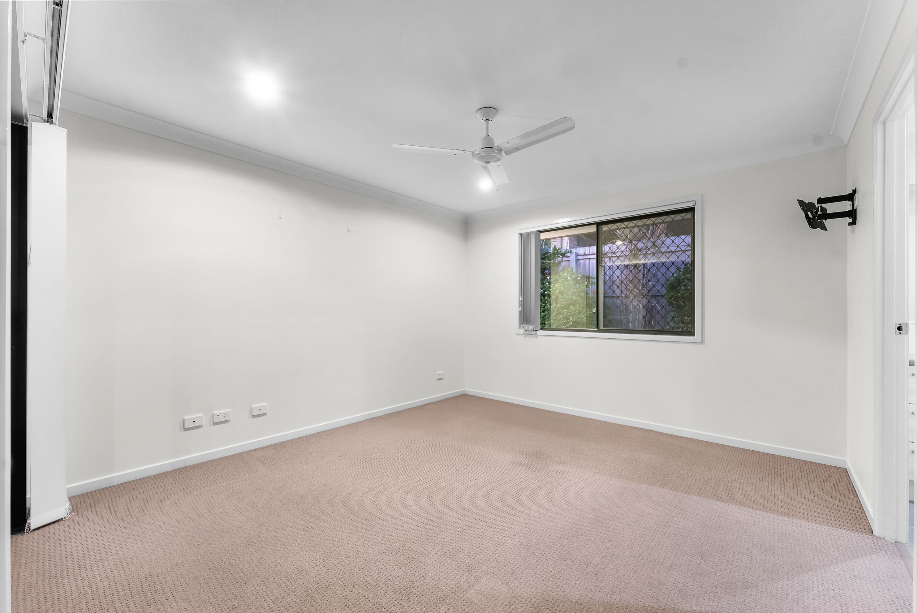9 Sorrento Street, North Lakes QLD 4509, North Lakes - Thumbnail 6