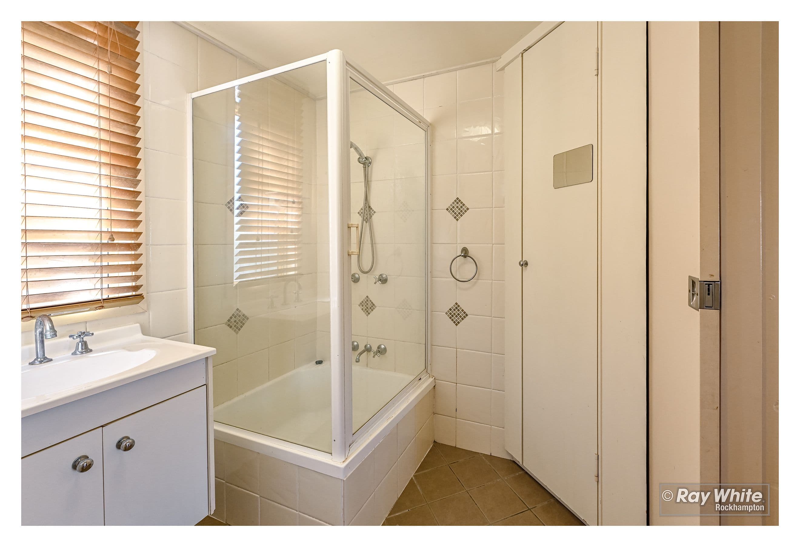 9 Ferguson Street, Allenstown QLD 4700, Allenstown - Thumbnail 3