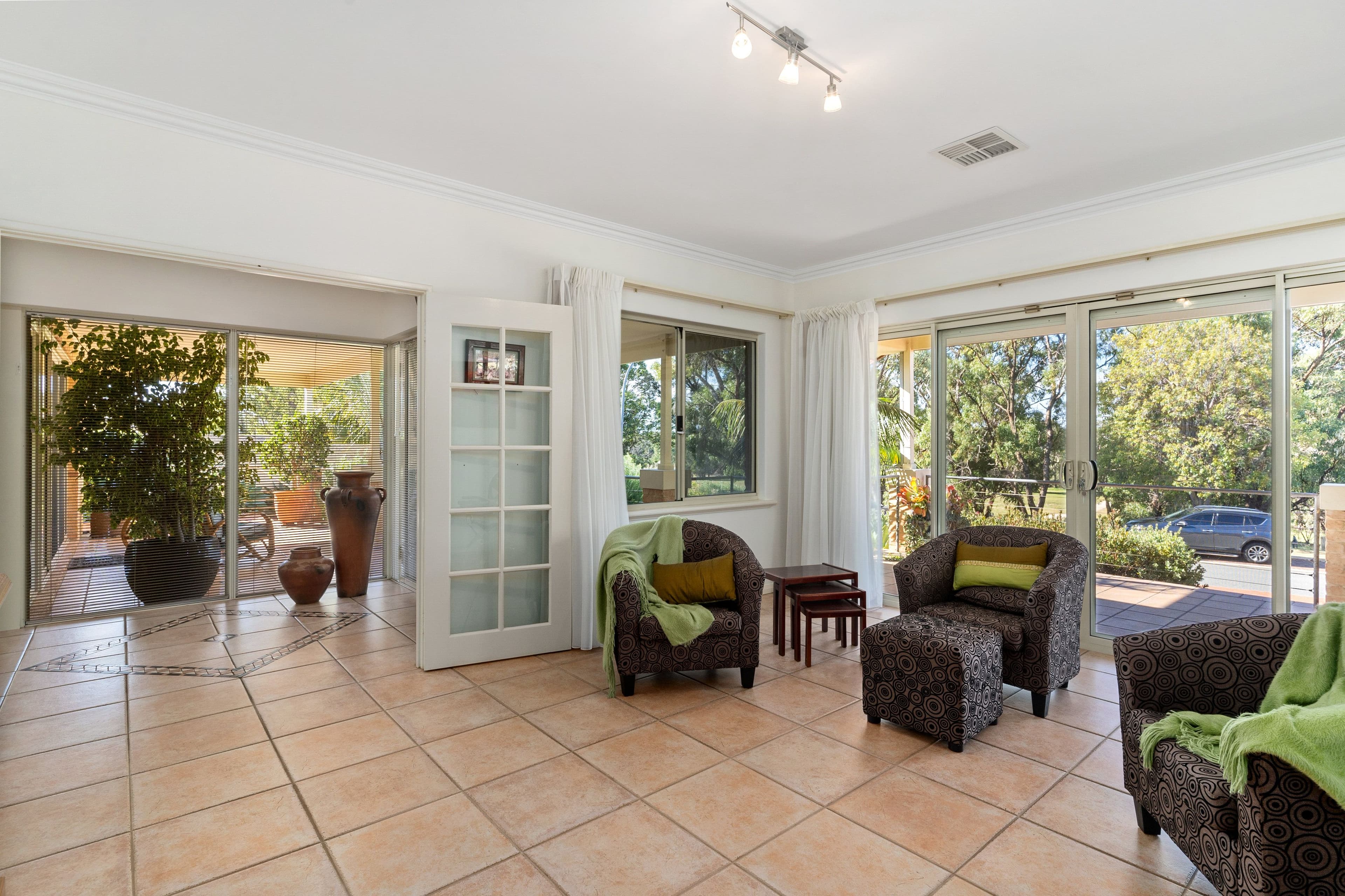 24 Streeton Promenade, Woodvale WA 6026, Woodvale - Thumbnail 4