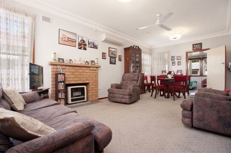 10 Meredith Crescent, RAYMOND TERRACE NSW 2324, Raymond Terrace - Thumbnail 4