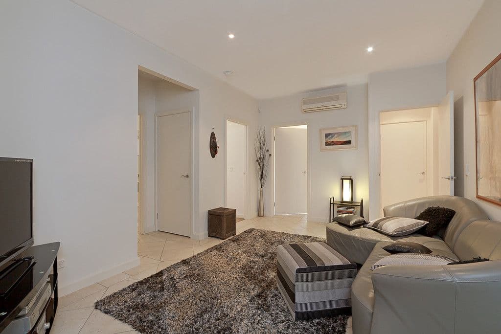 9A Greer Terrace, SOUTHPORT QLD 4215, Southport - Thumbnail 7