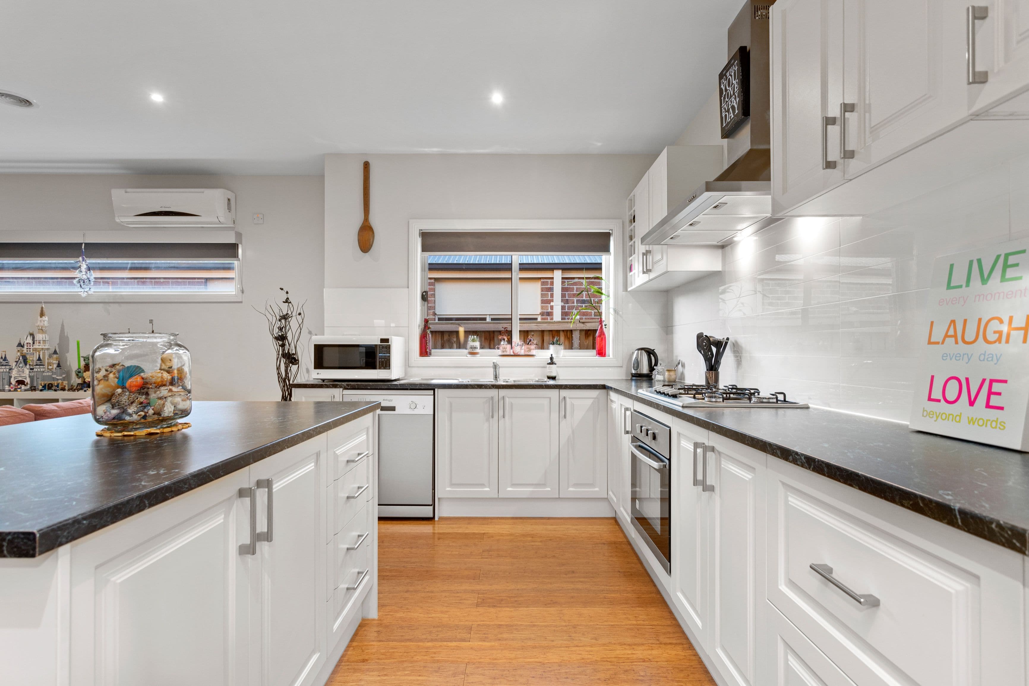 19 Sunridge Drive, Mernda VIC 3754, Mernda - Thumbnail 2