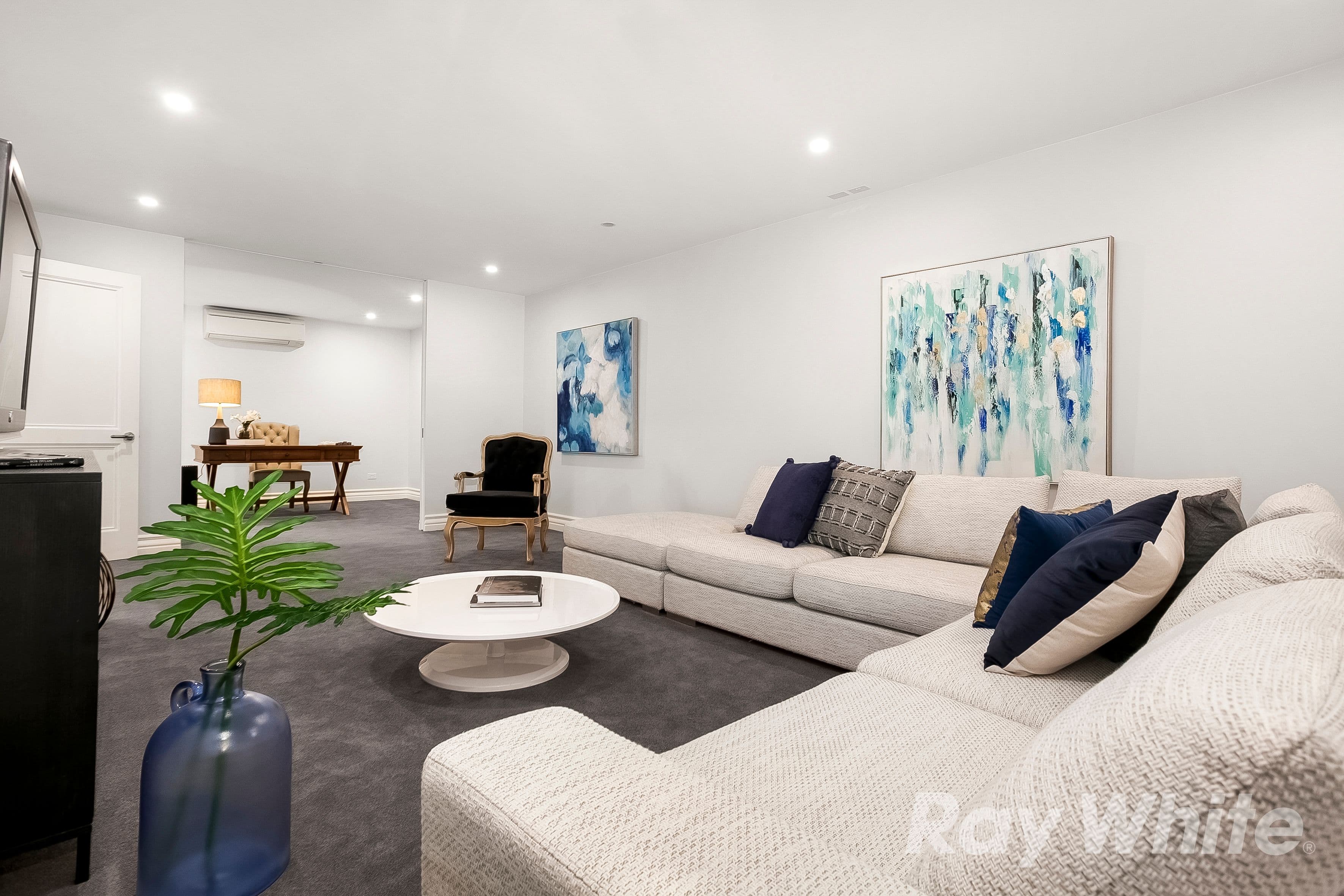4 Ralton Avenue, Glen Waverley VIC 3150, Glen Waverley - Thumbnail 2