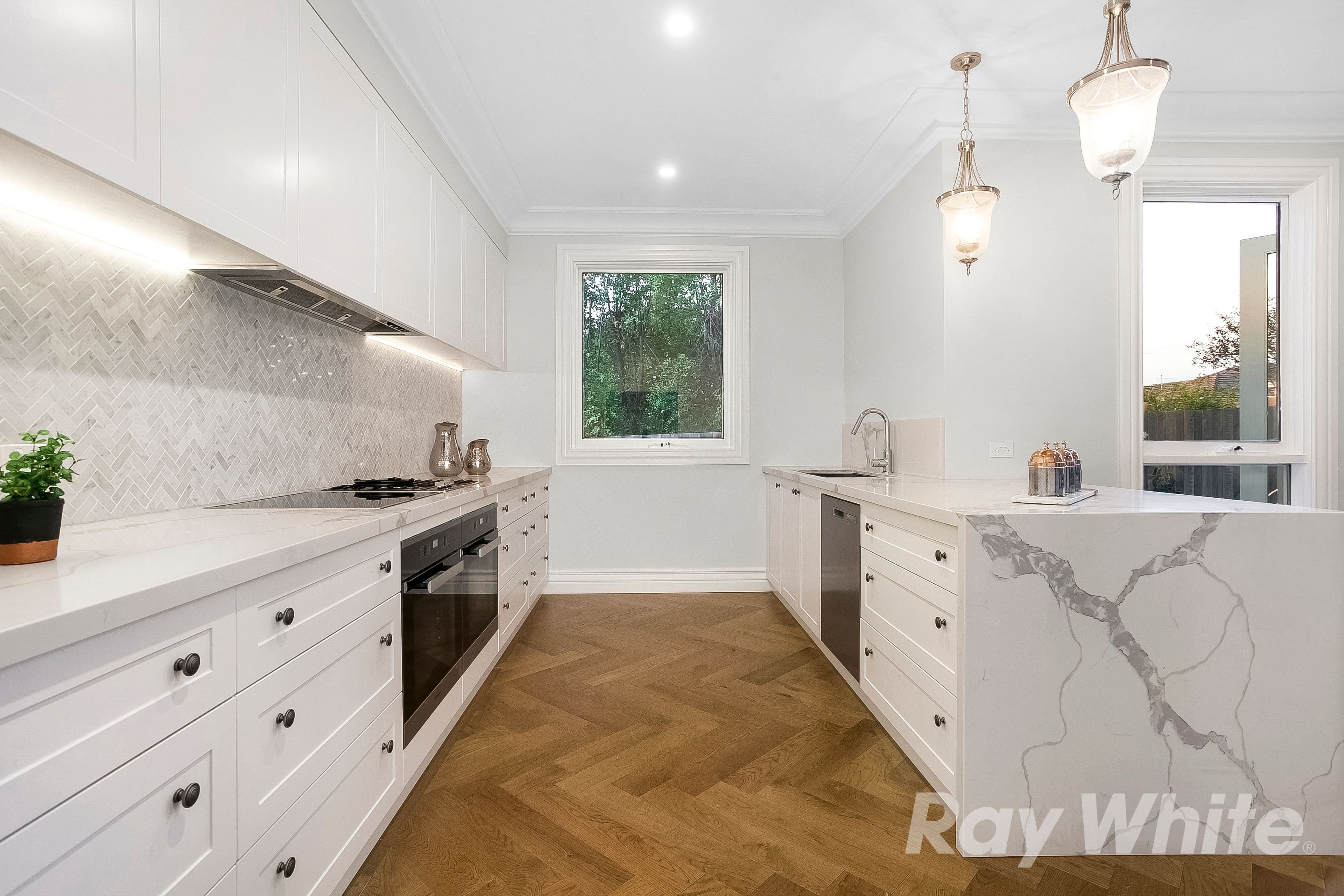4 Ralton Avenue, Glen Waverley VIC 3150, Glen Waverley - Thumbnail 6