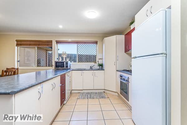 16 Swordgrass Court, Kallangur QLD 4503, Kallangur - Thumbnail 7