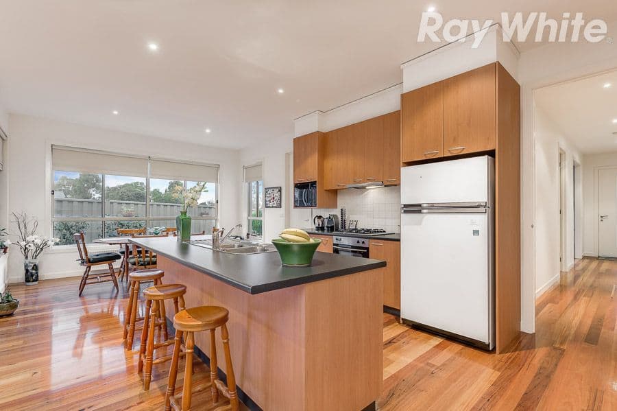 5 Redgum Place, BUNDOORA VIC 3083, Bundoora - Thumbnail 2
