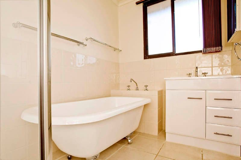 4 Lewis Place, CORIO VIC 3214, Corio - Thumbnail 3