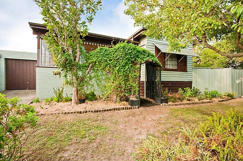 24  Stapley Crescent, CHADSTONE VIC 3148, Chadstone - Image 1