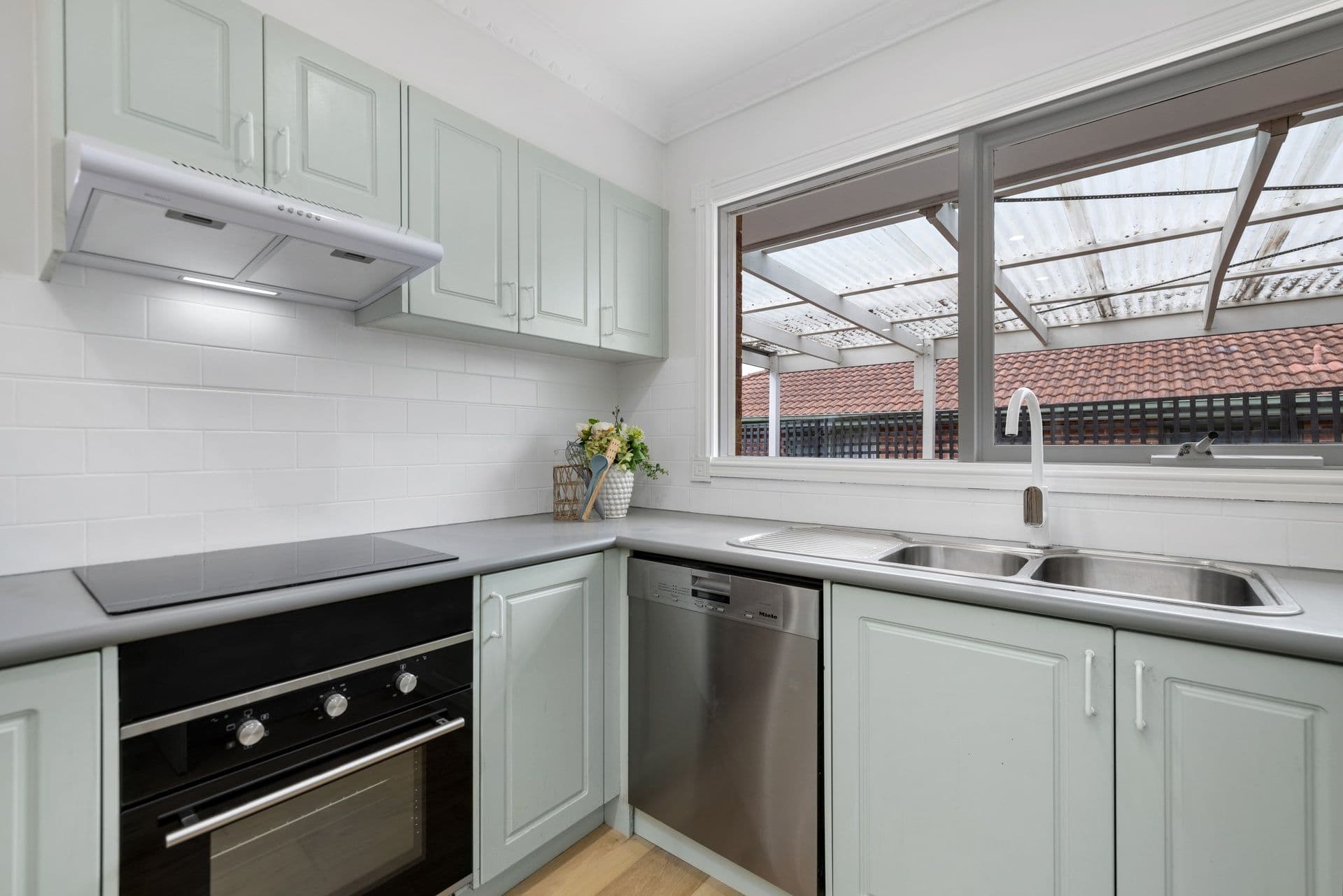 22 Simpson Street, Mitcham VIC 3132, Mitcham - Thumbnail 5