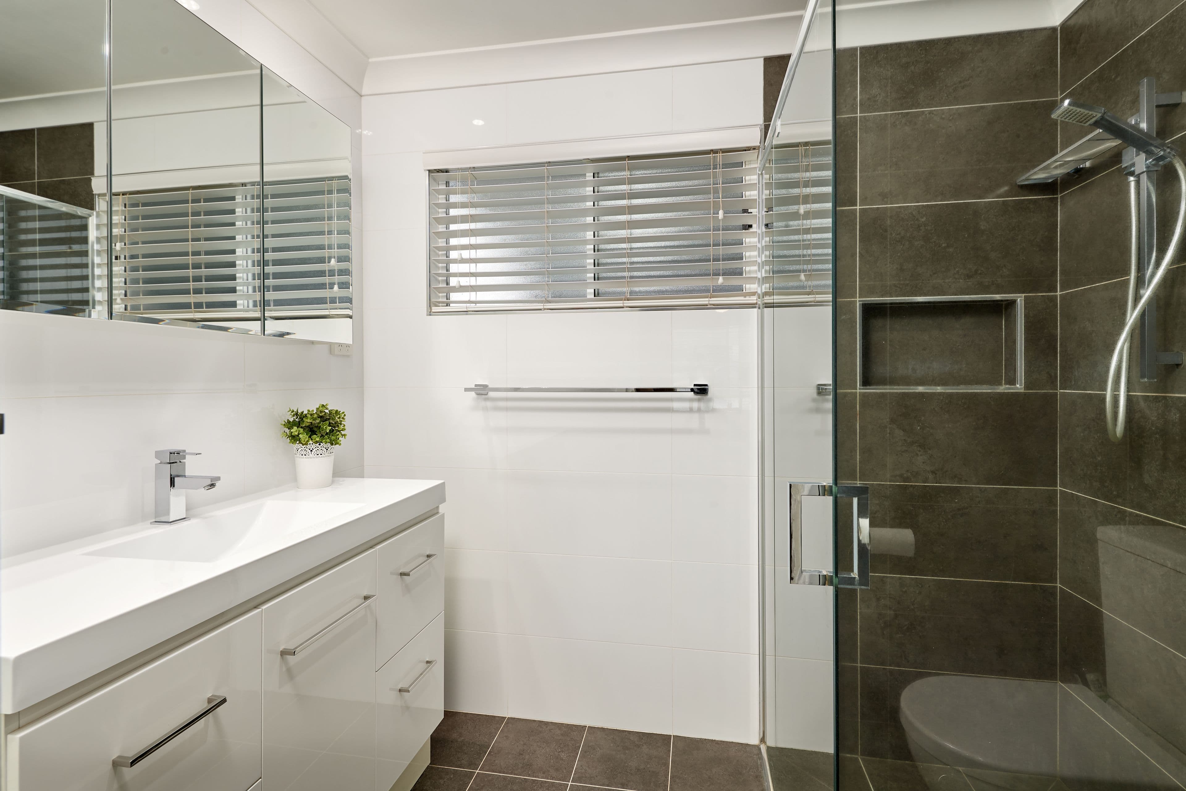 15 Tathra Drive, Junee NSW 2663, Junee - Thumbnail 8