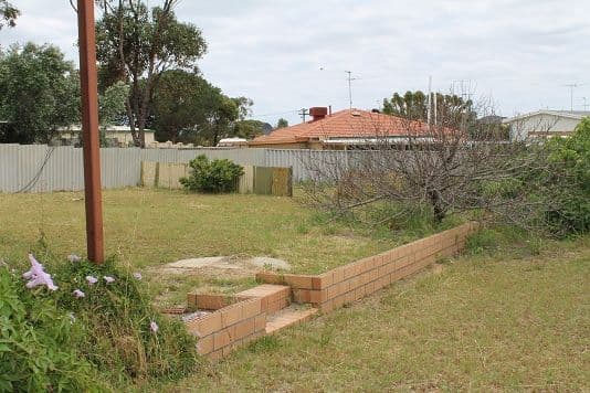 2 Lindley Road, HALLS HEAD WA 6210, Halls Head - Thumbnail 2
