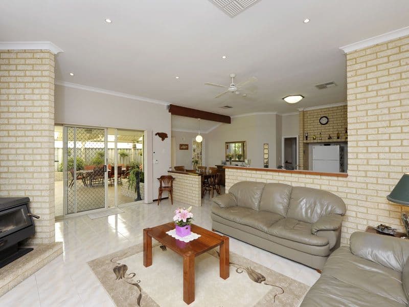 15 Keel Cove, WAIKIKI WA 6169, Waikiki - Thumbnail 2