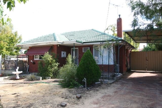 114 Culloton Crescent, BALGA WA 6061, Balga - Thumbnail 2