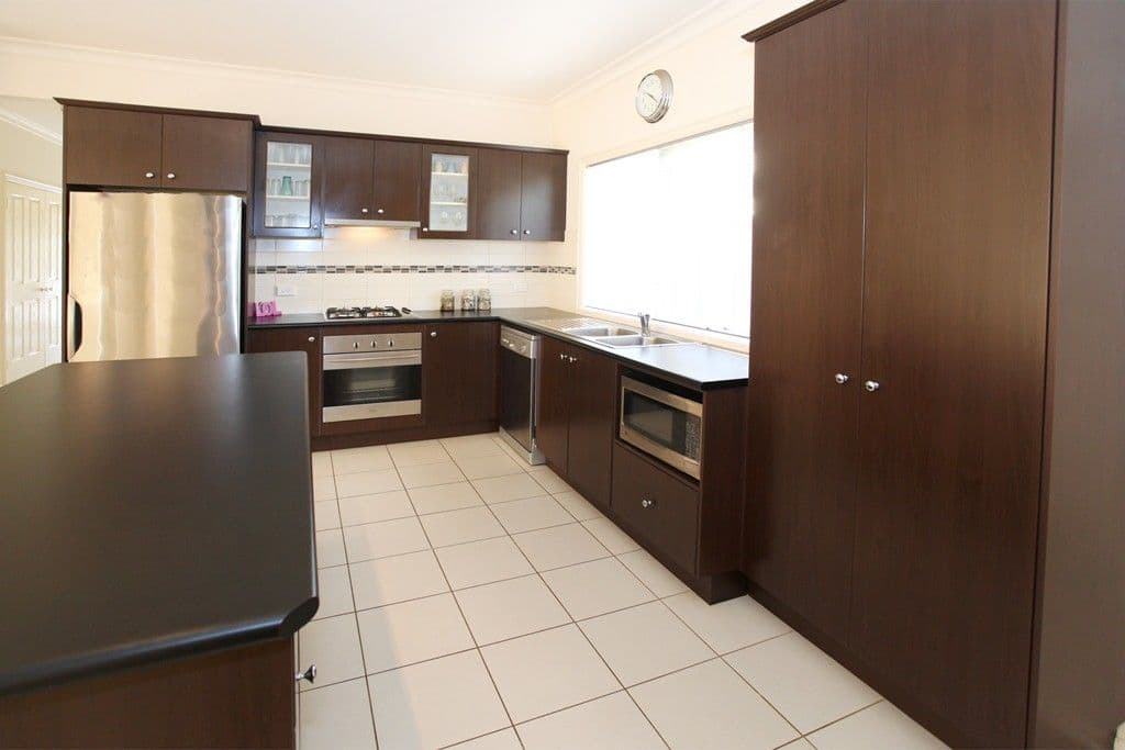 12 Baltimore Drive, POINT COOK VIC 3030, Point Cook - Thumbnail 5