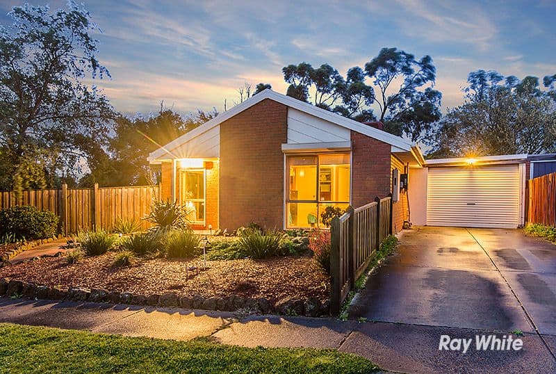 16 Tamworth Court, Cranbourne VIC 3977, Cranbourne - Thumbnail 2