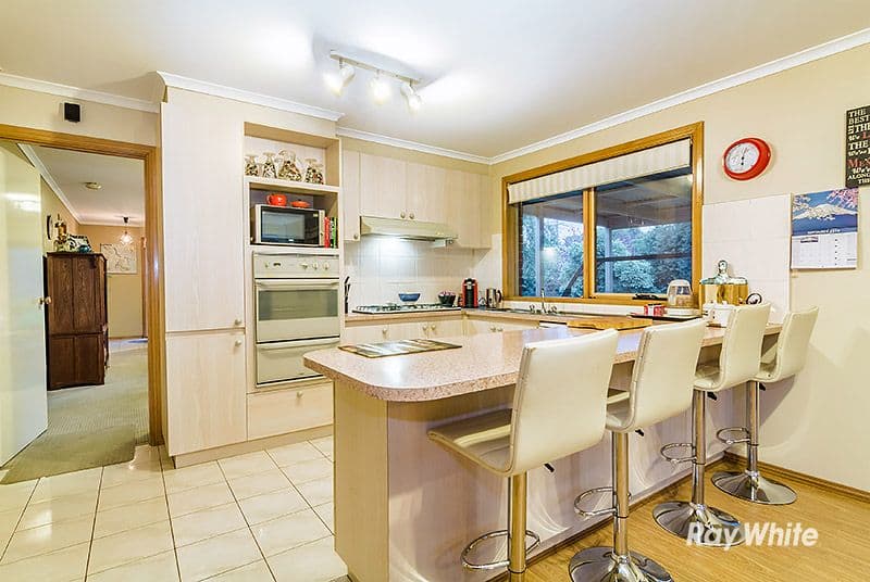 16 Tamworth Court, Cranbourne VIC 3977, Cranbourne - Thumbnail 4