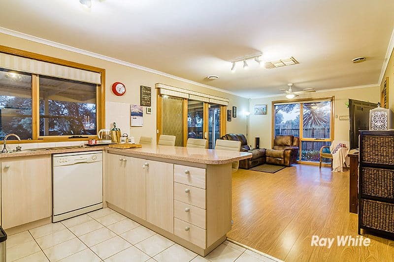 16 Tamworth Court, Cranbourne VIC 3977, Cranbourne - Thumbnail 5