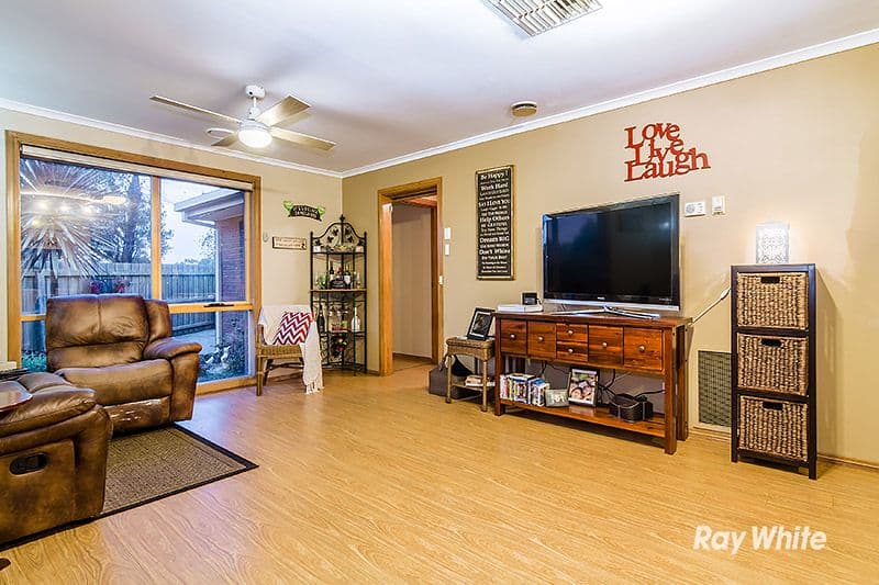 16 Tamworth Court, Cranbourne VIC 3977, Cranbourne - Thumbnail 6