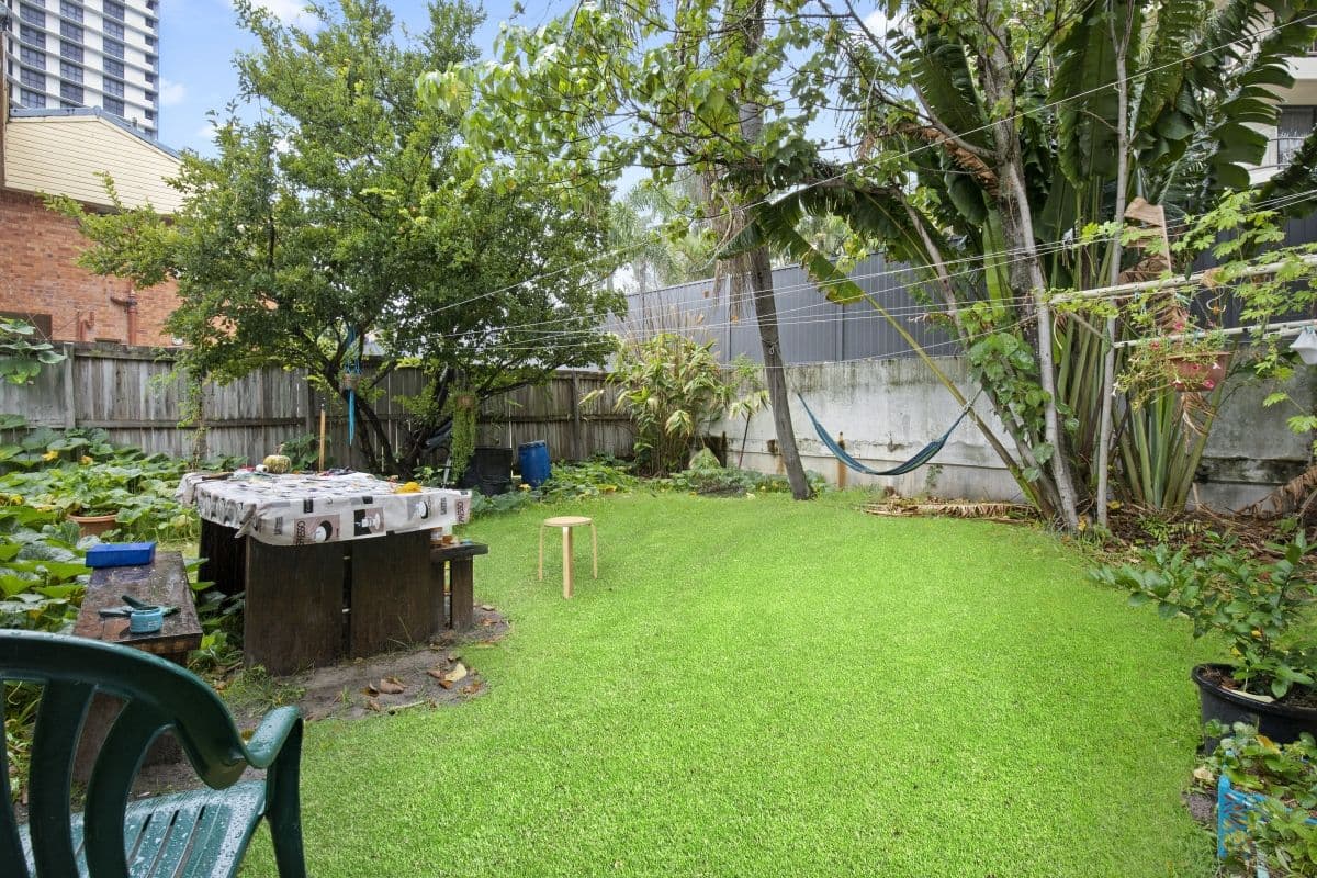 26 Thornton Street, Surfers Paradise QLD 4217, Surfers Paradise - Thumbnail 6