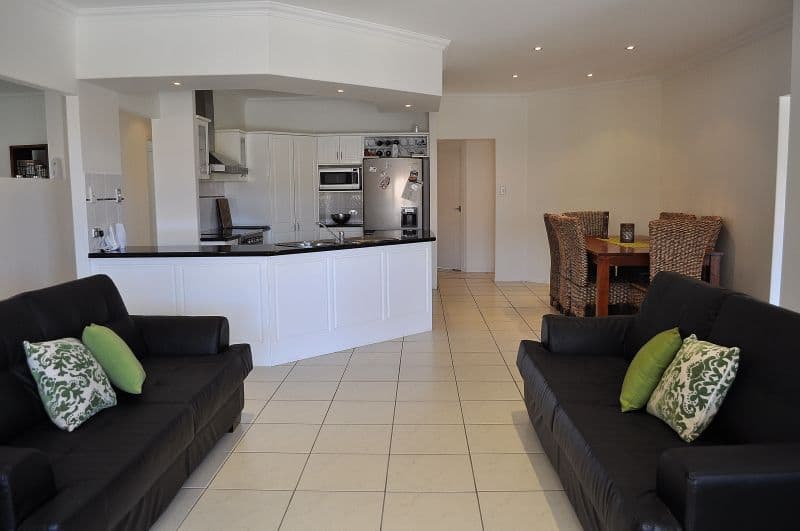 7 Parnham Court, ARUNDEL QLD 4214, Arundel - Thumbnail 7