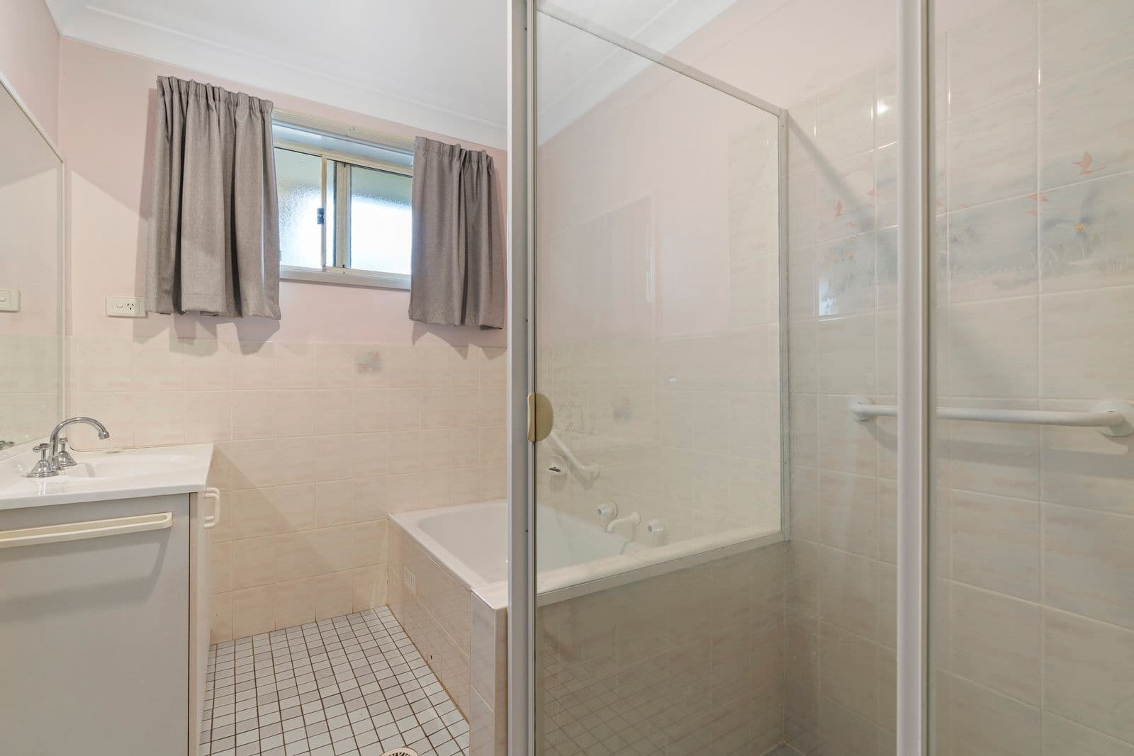 2/98 North Steyne Road, Woodbine NSW 2560, Woodbine - Thumbnail 5