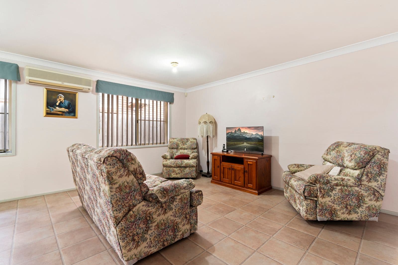 2/98 North Steyne Road, Woodbine NSW 2560, Woodbine - Thumbnail 8