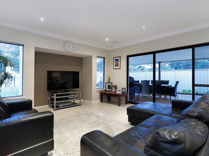 7 Hillier Place, HAMERSLEY WA 6022, Hamersley - Thumbnail 3